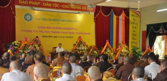 Cảm xúc truyền thông
