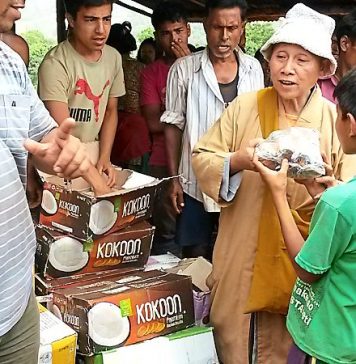 Ni sư người Việt chăm sóc trẻ mồ côi Nepal