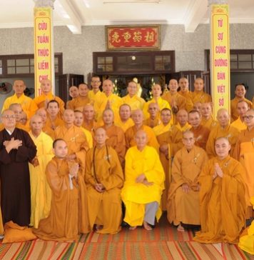 Chư Tăng tác pháp mãn hạ tại chùa Hòa An