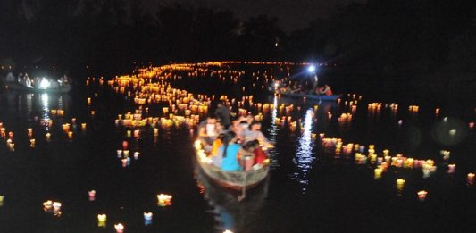 Núi Thành: Chùa Hưng Mỹ tổ chức phóng sanh đăng cầu nguyện trên sông Tam Kỳ