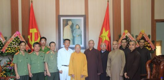 Ban trị sự chúc mừng ngày truyền thống CAND và ngày hội toàn dân bảo vệ ANTQ