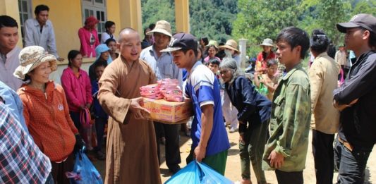 Phước Sơn: Phật giáo huyện làm từ thiện hơn 40 triệu đồng