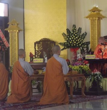 Truyền giới Tỳ kheo tại giới trường Đạo Nguyên