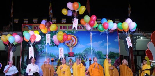 Tam Kỳ: Chùa Linh Bửu trang nghiêm tổ chức Đại lễ Phật đản PL.2560