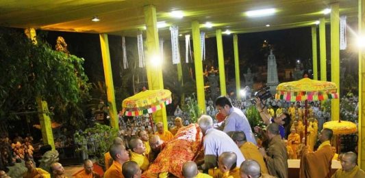 Lễ nhập kim quan Trưởng lão HT.Thích Thiện Bình