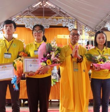 Bế mạc khóa tu “Phật giáo với tuổi trẻ” lần IV tại chùa Đạo Nguyên