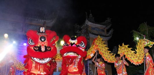 Núi Thành: Chùa Hòa Vinh Thạnh tổ chức vui tết trung thu cho bạn nhỏ