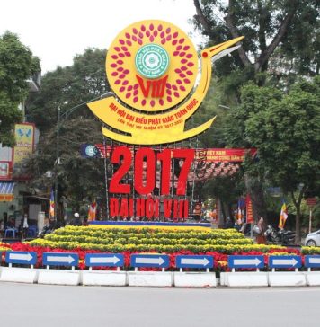 Bên lề Đại hội Phật giáo toàn quốc lần VIII