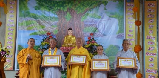 Đại Lộc: Phật giáo huyện trang nghiêm tổ chức lễ Phật thành đạo, tổng kết Phật sự năm 2017