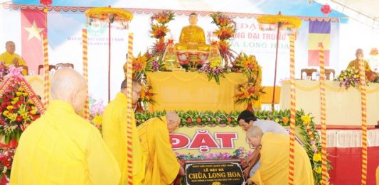 Hiệp Đức: Đặt đá khởi công trùng tu chùa Long Hoa