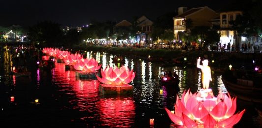 Hội An: Thắp sáng 7 đóa sen, khai mạc tuần lễ Phật đản PL.2562 – DL.2018