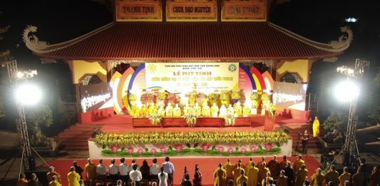 Trọng thể tổ chức lễ mít tinh chào mừng Đại Lễ Phật Đản LHQ Vesak 2019 tại Quảng Nam