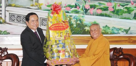 Chủ tịch UBTƯMTTQVN chúc mừng Phật đản PL.2563 tại chùa Đạo Nguyên