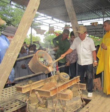 Núi Thành: Chùa Hòa Hưng đúc đại hồng chung 700kg