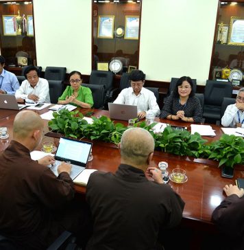 Trung ương Giáo hội làm việc cùng trường Đại học KHXH&NV TP. HCM