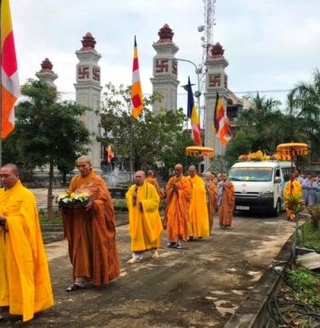 Tam Kỳ: Cung nghinh kim quan TT.Thích Viên Tuệ về đến chốn Tổ chùa Đạo Nguyên