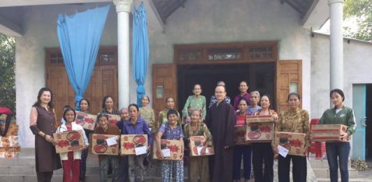 Quảng Nam: Đầu năm mới 2020, tặng quà cho người khó khăn