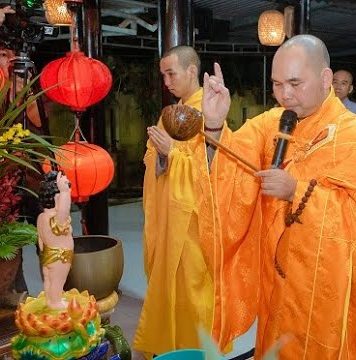 Video QCB: Chùa Đông Yên (TP. Tam Kỳ) tổ chức lễ Tắm Phật và đêm Thiền trà kính mừng Phật đản PL.2564