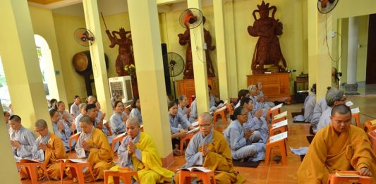 Quế Sơn: Chư Tăng Ni sinh hoạt tập trung tại chùa Trung Sơn