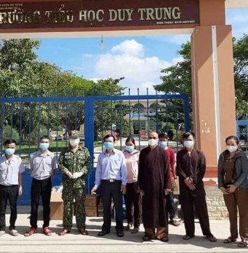 Duy Xuyên: Chùa Phổ Châu hỗ trợ người dân phòng chống dịch