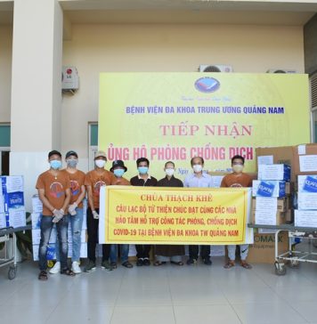 Núi Thành: Chùa Thạch Khê, chùa Viên Thánh tặng quà hỗ trợ công tác phòng, chống dịch tại bệnh viện Đa khoa Trung ương Quảng Nam