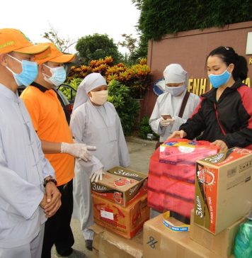 Thăng Bình: Chùa Bắc Lâm hỗ trợ Bệnh viện Đa Khoa Trung Ương Quảng Nam phòng chống dịch