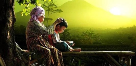 Tác phẩm đạt giải Ba: CÁI ÔM CỦA BA, GIỌT NƯỚC MẮT CỦA BÀ