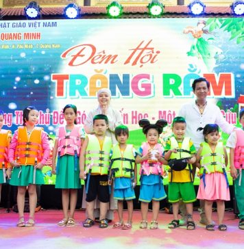 Phú Ninh: Chùa Quang Minh tổ chức vui tết Trung thu chủ đề “Góc khuyến học – một áo phao cứu một mạng người”