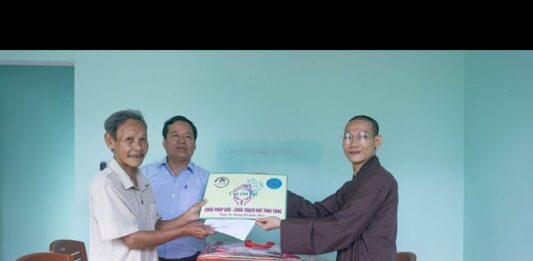 Video QCB: Nông Sơn: Chùa Thạch Khê và CLB từ thiện Chúc Đạt thực hiện chương trình “Xuân yêu thương – Tết đoàn viên”