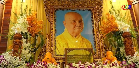 Video QCB: Lễ cung thỉnh nhục thân cố Đại lão Hòa thượng Thích Thiện Duyên nhập kim quan