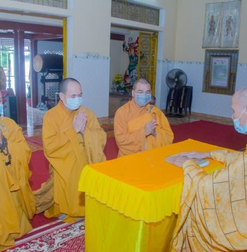 Điện Bàn: Chư Tăng trang nghiêm tác pháp kiết giới An cư tại chùa Giác Quang