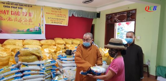 Video QCB: Hạt gạo từ bi – Ấm lòng mùa Vu lan phố cổ Hội An