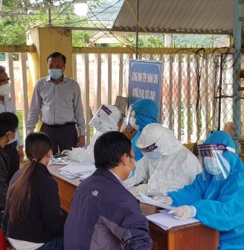 Quảng Nam có 92 ca mắc Covid-19 trong ngày 27.10, trong đó có 4 cán bộ xã