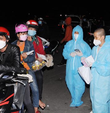 Tam Kỳ: Chùa Phú Quang tiếp sức bà con hồi hương tránh dịch Covid-19