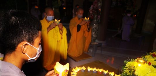 Quế Sơn: Chùa Hương Sơn trang nghiêm lễ cầu siêu, tưởng niệm nạn nhân Covid-19