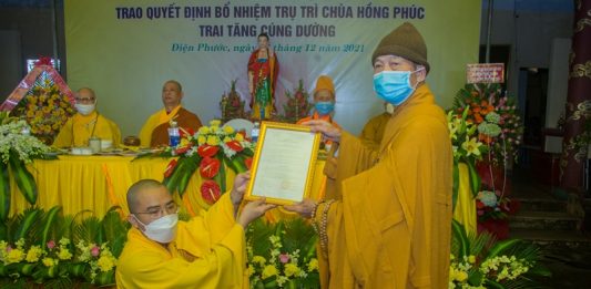 Điện Bàn: Trao quyết định bổ nhiệm trụ trì chùa Hồng Phúc