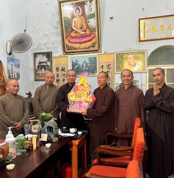 Duy Xuyên: Ban Trị sự Phật giáo huyện thăm các chùa nhân mùa Phật đản