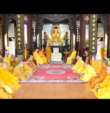 Video QCB: Ban Trị sự, Ban Tăng sự PG Quảng Nam thăm các trường hạ phía Bắc