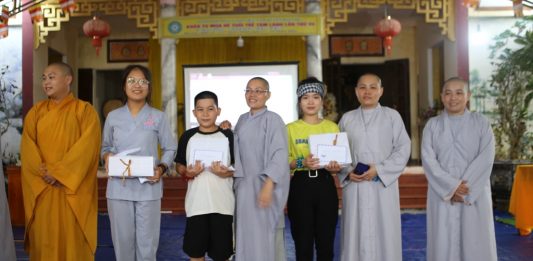Đại Lộc: Khóa tu “Sống tử tế” khép lại với nhiều giây phút xúc động
