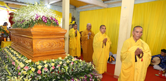 Thăng Bình: Nhiều phái đoàn viếng tang Hòa thượng Thích Thiện Túc