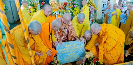 Điện Bàn: Trang nghiêm lễ đặt đá xây dựng chánh điện chùa Phú Thọ