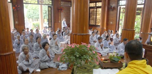 Núi Thành: Đạo tràng Bát quan trai cụm 2 khai khóa đầu năm