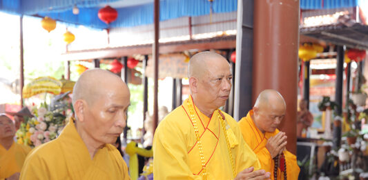 Ban Trị sự Phật giáo tỉnh Quảng Nam viếng tang TT.Thích Viên Hải