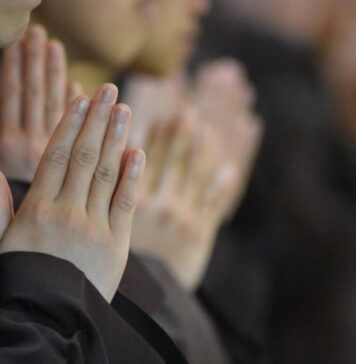 Góc nhìn về hộ niệm