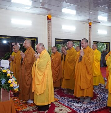 Video QCB: Ban Trị sự Phật giáo tỉnh Quảng Nam viếng tang TT.Thích Vân Hòa