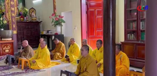 Video QCB: Tăng Ni huyện Đại Lộc tụng kinh Di giáo, quá đường tập trung mùa An cư PL.2567