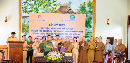 Phật giáo tỉnh Quảng Nam ký kết thực hiện chương trình phối hợp tuyên truyền, vận động Tăng Ni, Phật tử tham gia đảm bảo trật tự, an toàn giao thông