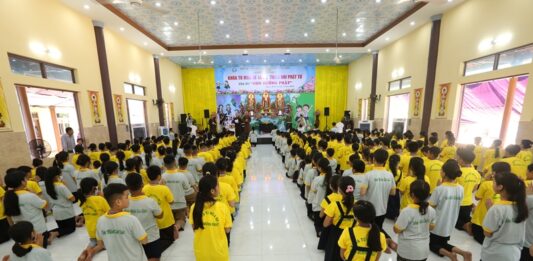 Thăng Bình: Hơn 300 thiếu nhi tham gia khoá tu mùa hè chủ đề “Con hướng Phật”.