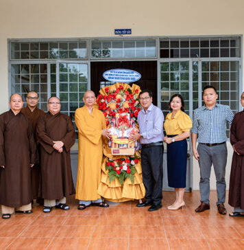 Thăm, chúc mừng Ban Tôn giáo tỉnh nhân kỷ niệm 68 năm ngày truyền thống quản lý nhà nước về Tôn giáo