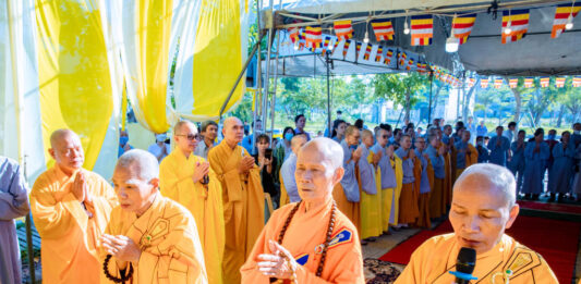 Điện Bàn: Chùa Phong Quang đúc tôn tượng Phật Bổn Sư nặng 1,7 tấn